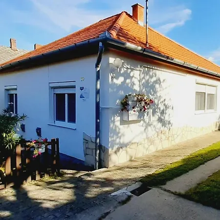 Holiday home Nyaralohaz Hanga Fonyod
